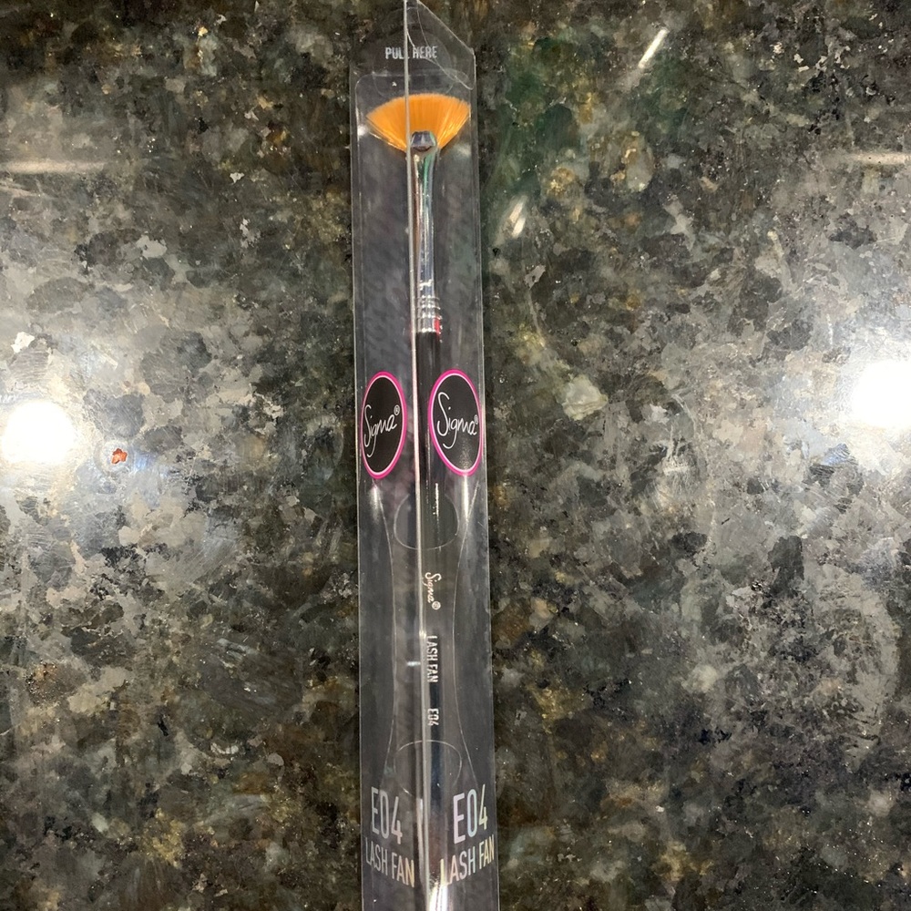 New Sigma E04 Lash fan